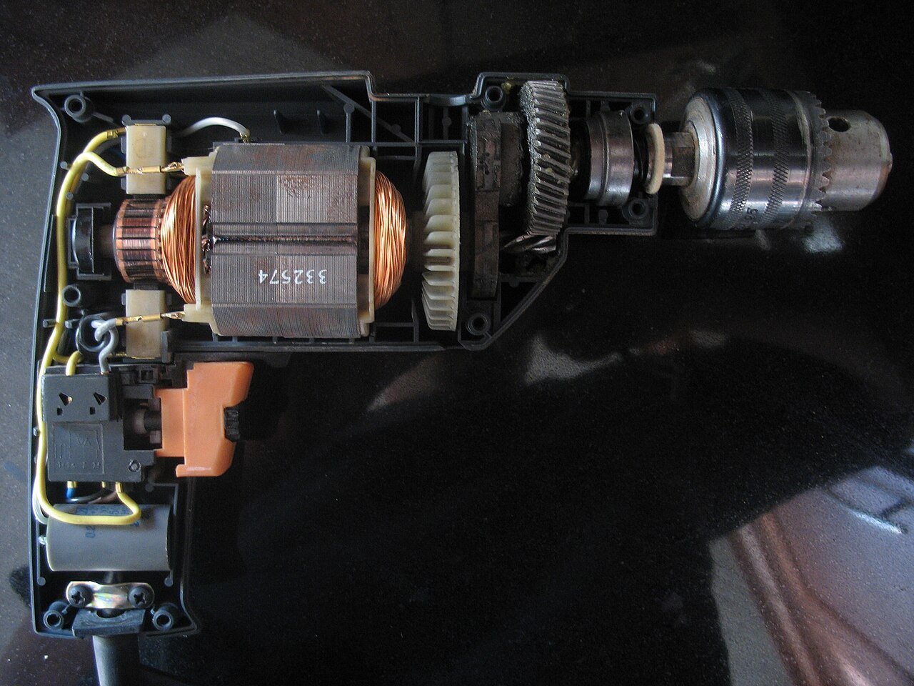 Furadeira de Impacto Profissional 850 W